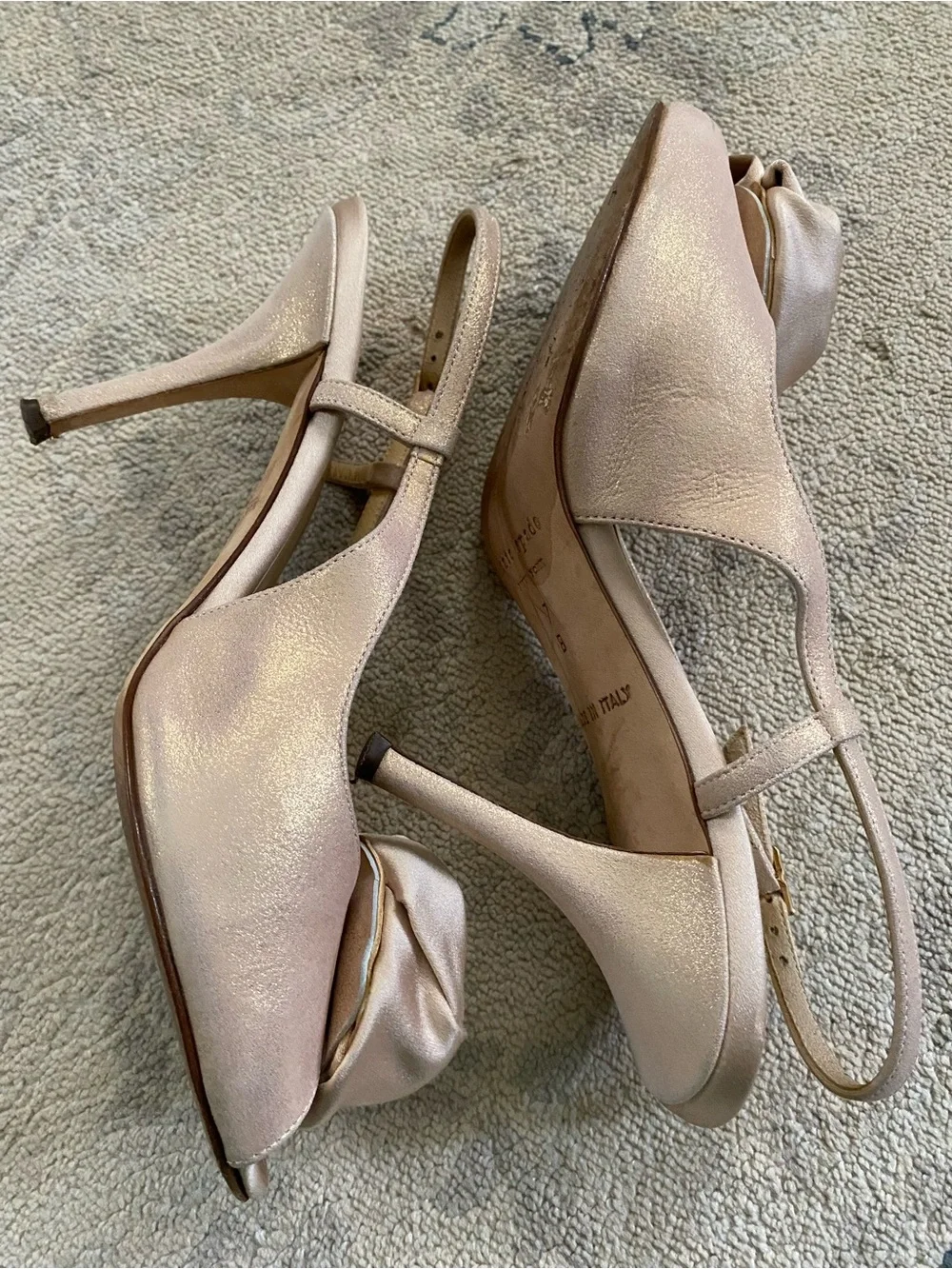 Kate Spade Rosette Stiletto Heels Champagne Gold Shimmer 7 Luxury Satin Rose